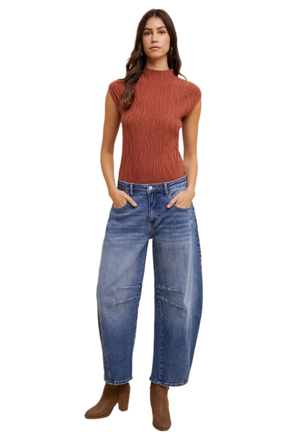 Annie Wear Mid Rise Barrel Leg Jeans with Pockets