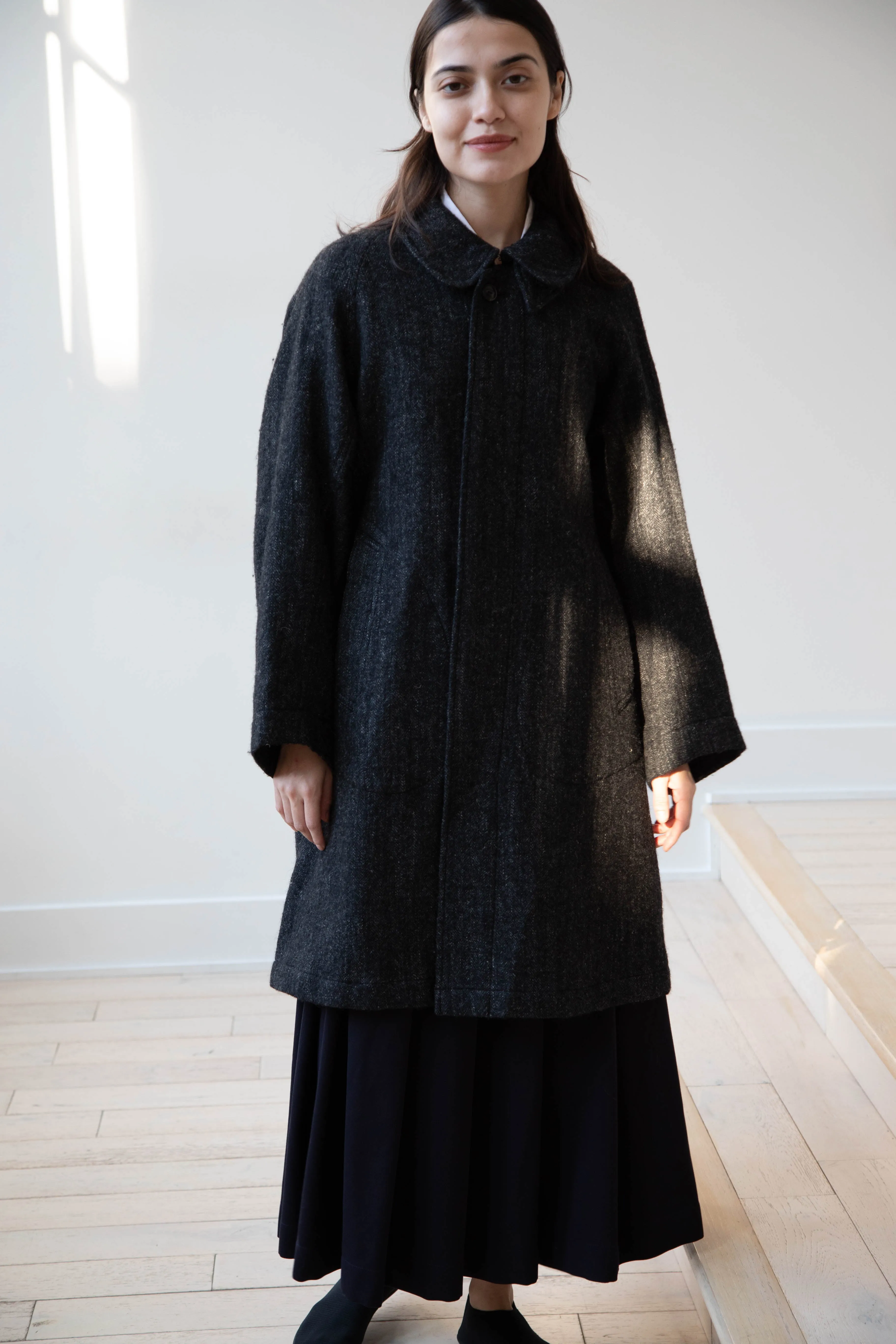 Arts & Science | Balmacaan in Wool Linen Milled Herringbone in Gray