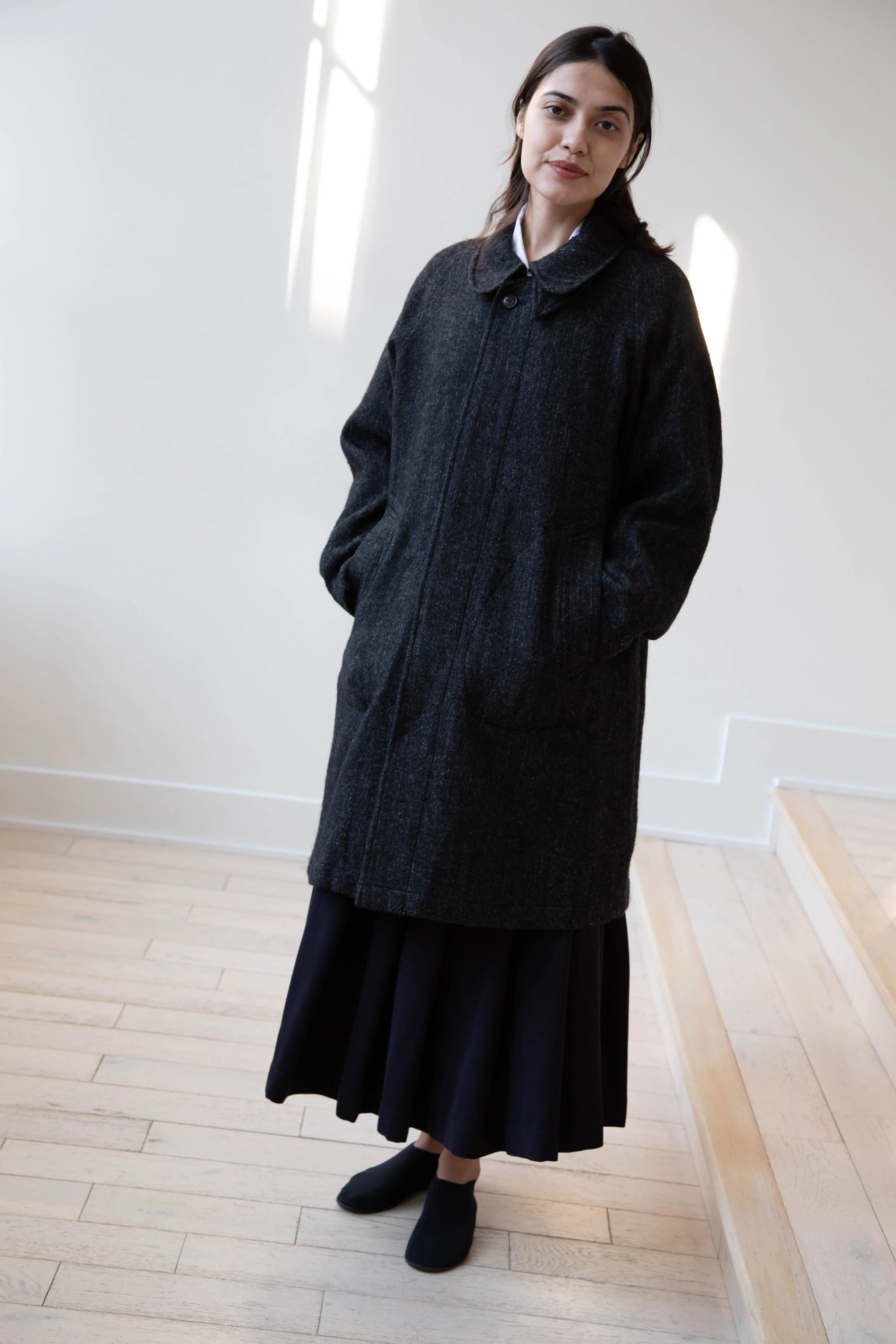 Arts & Science | Balmacaan in Wool Linen Milled Herringbone in Gray