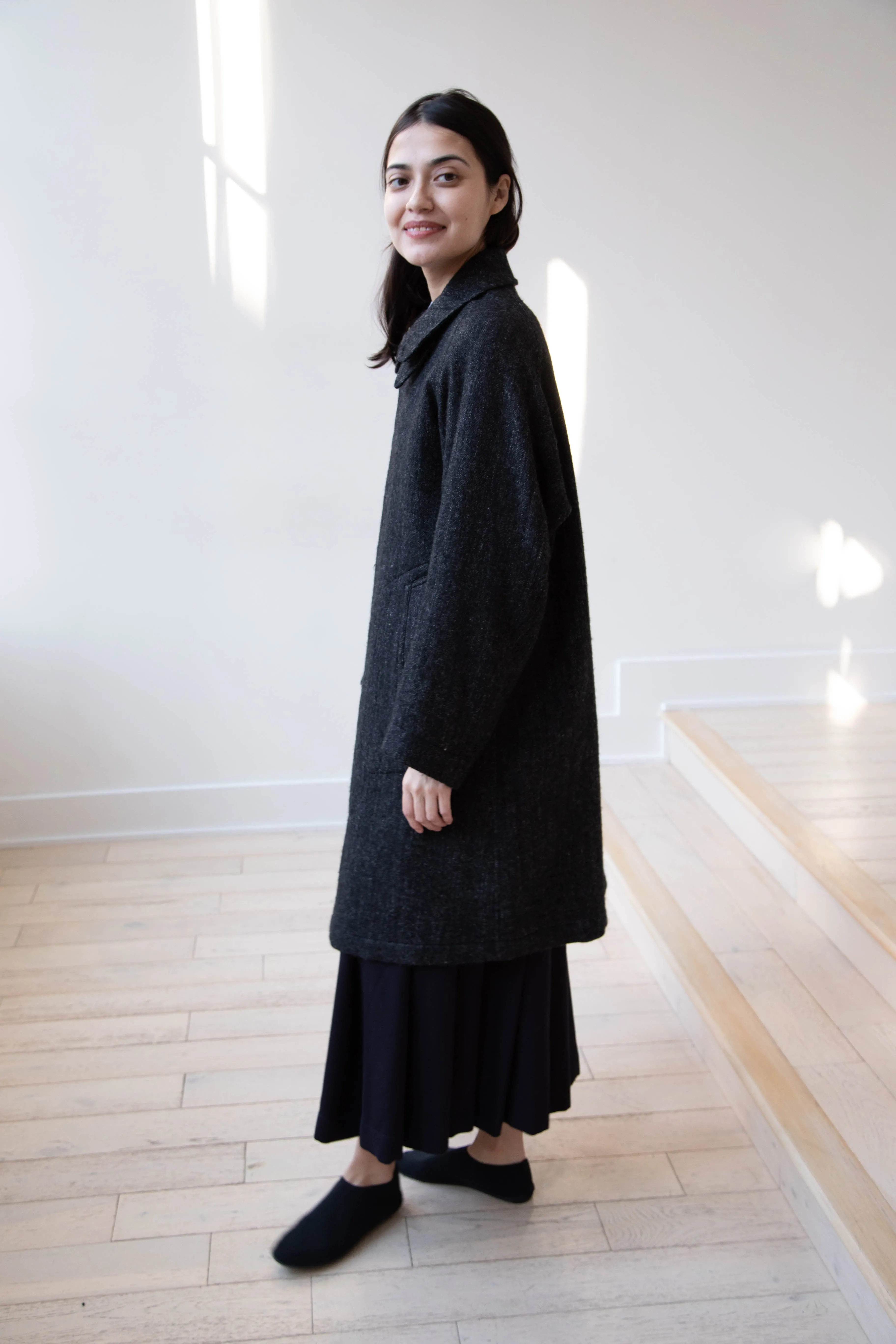 Arts & Science | Balmacaan in Wool Linen Milled Herringbone in Gray