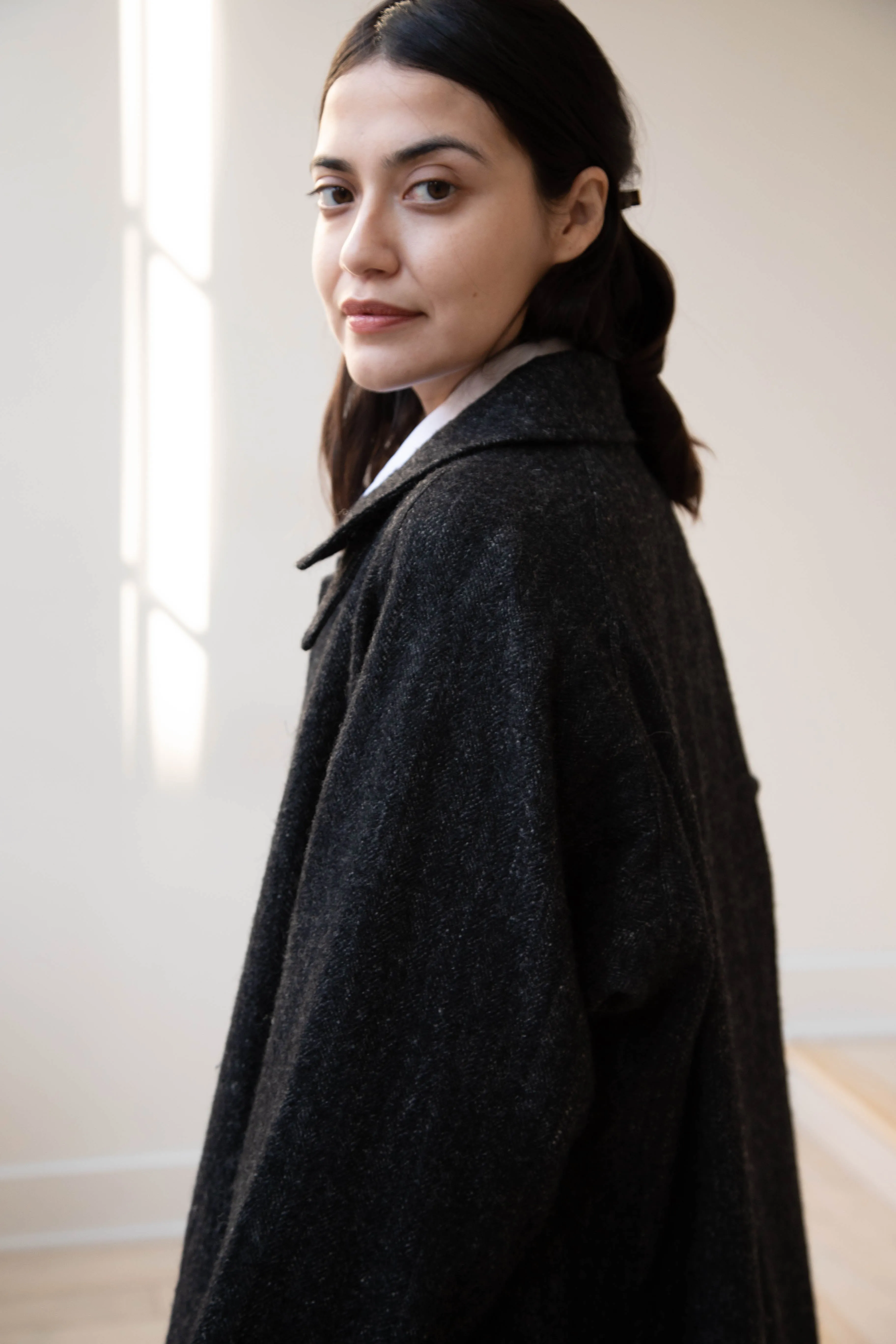 Arts & Science | Balmacaan in Wool Linen Milled Herringbone in Gray