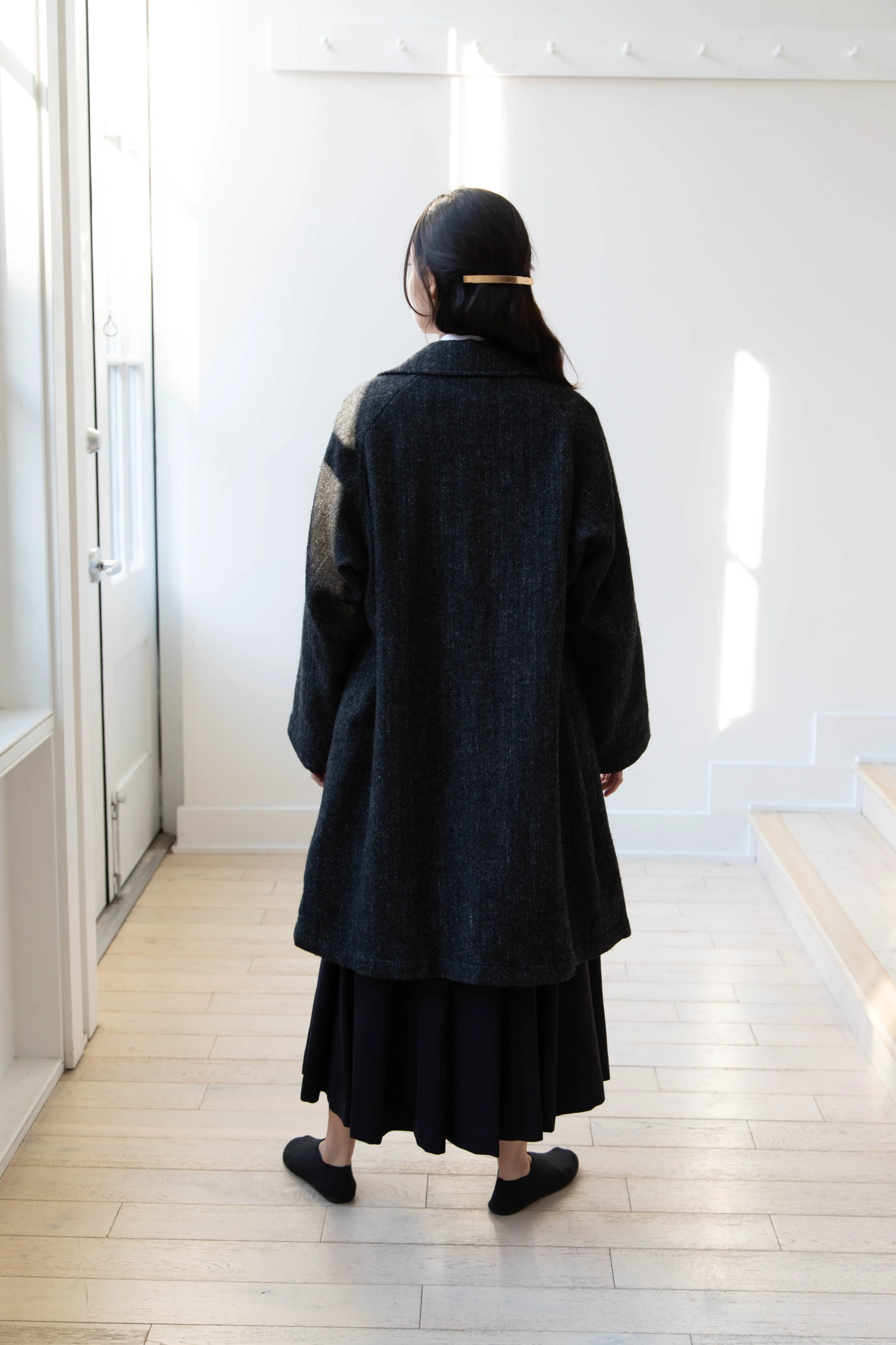 Arts & Science | Balmacaan in Wool Linen Milled Herringbone in Gray