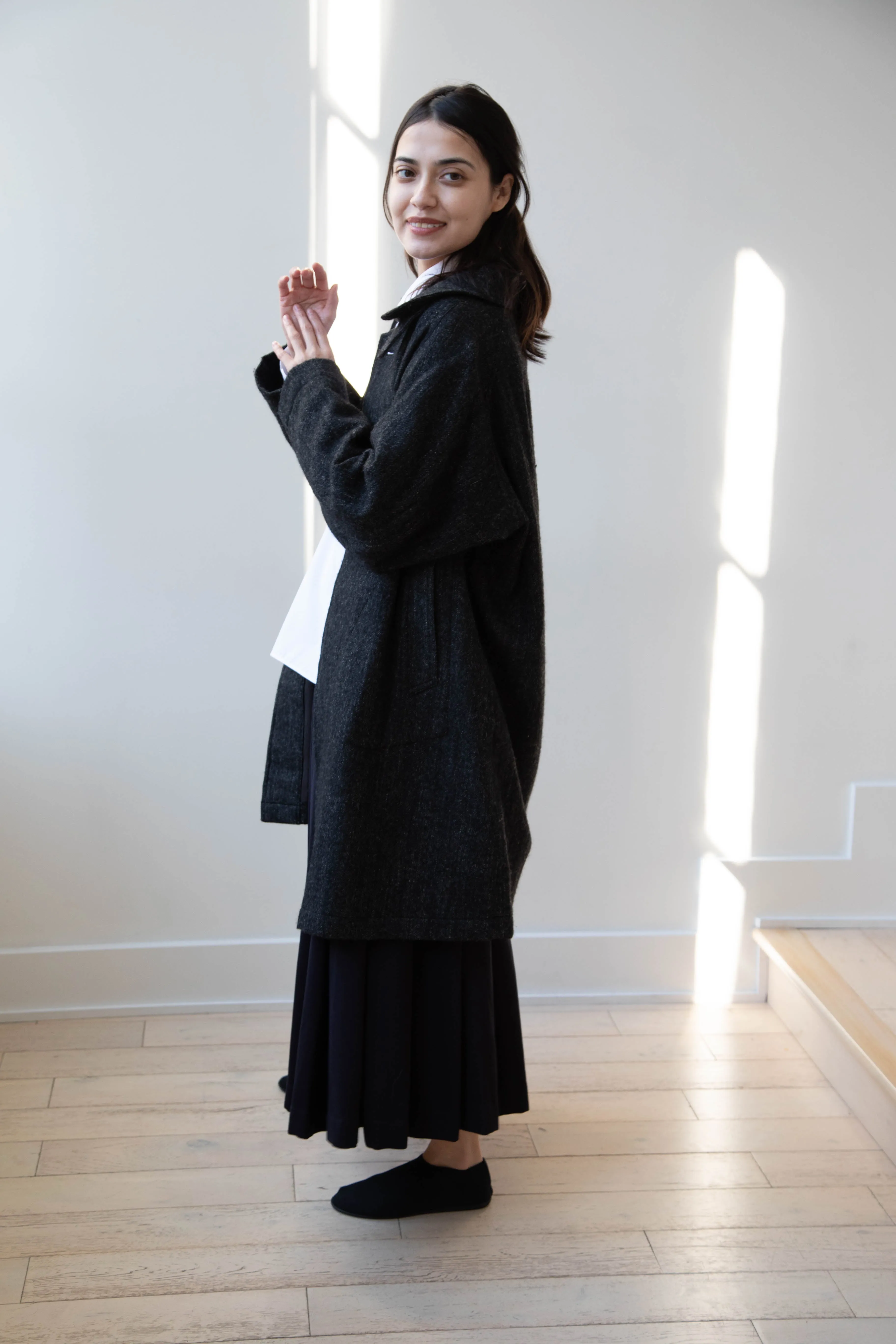 Arts & Science | Balmacaan in Wool Linen Milled Herringbone in Gray