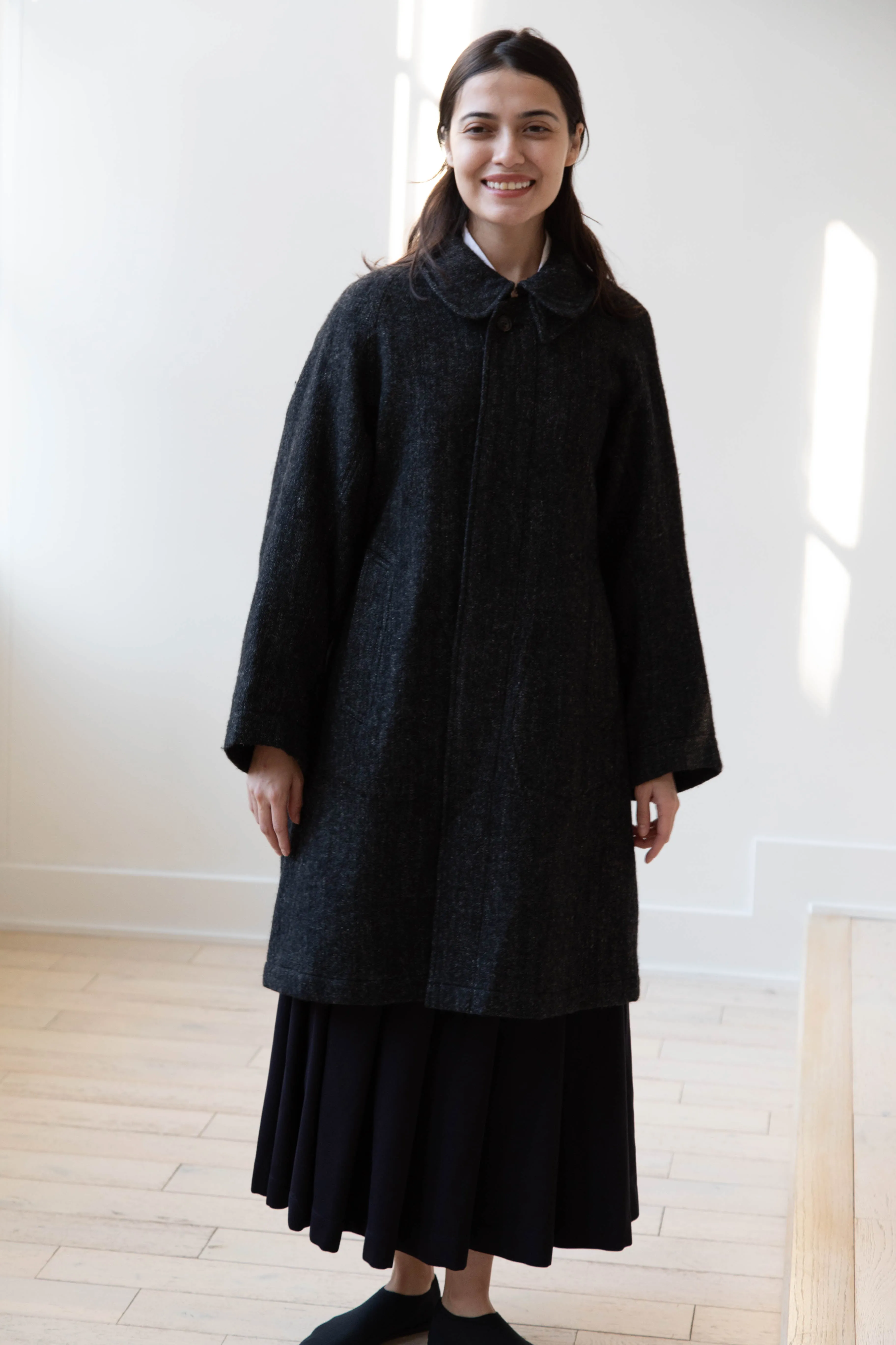 Arts & Science | Balmacaan in Wool Linen Milled Herringbone in Gray