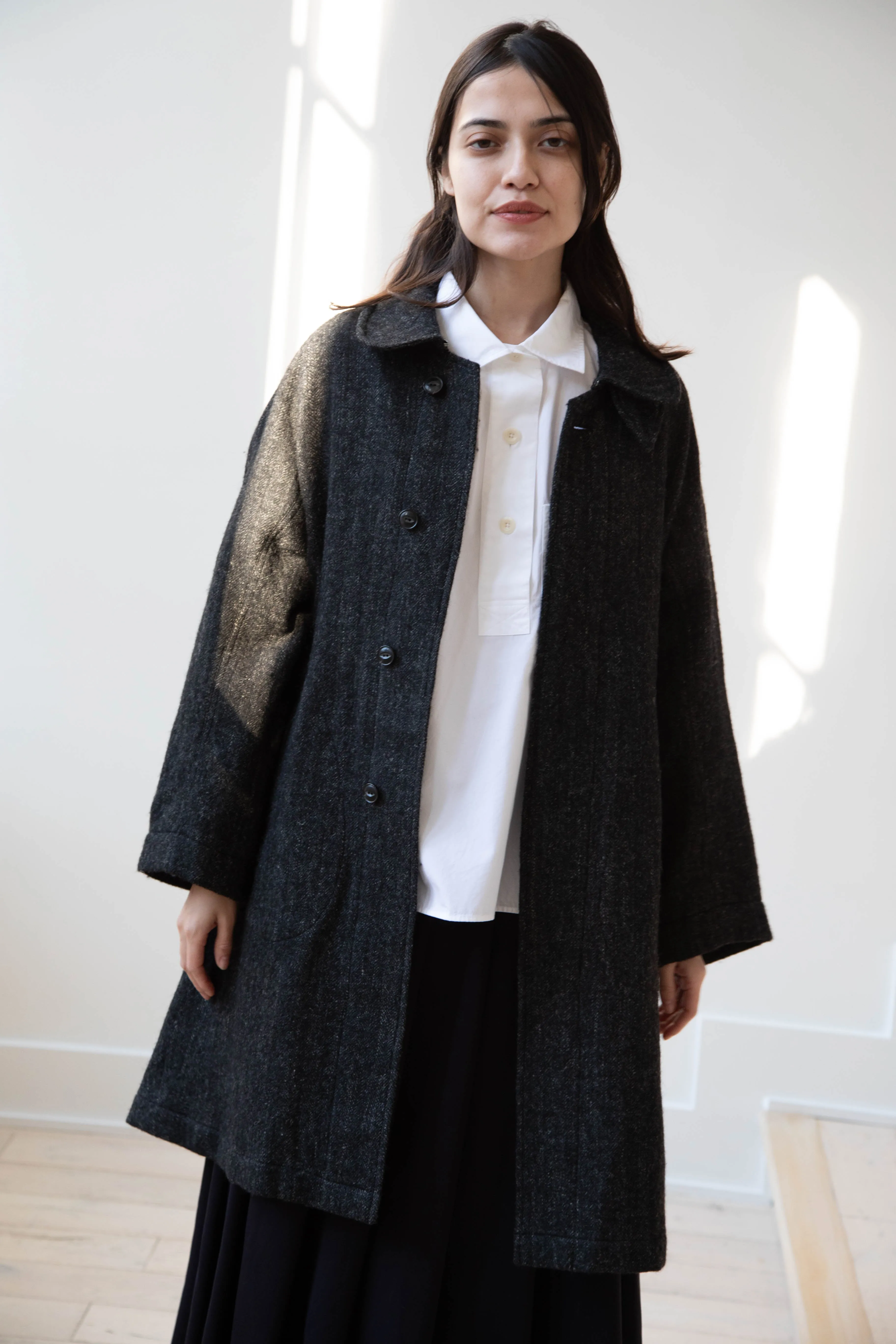 Arts & Science | Balmacaan in Wool Linen Milled Herringbone in Gray