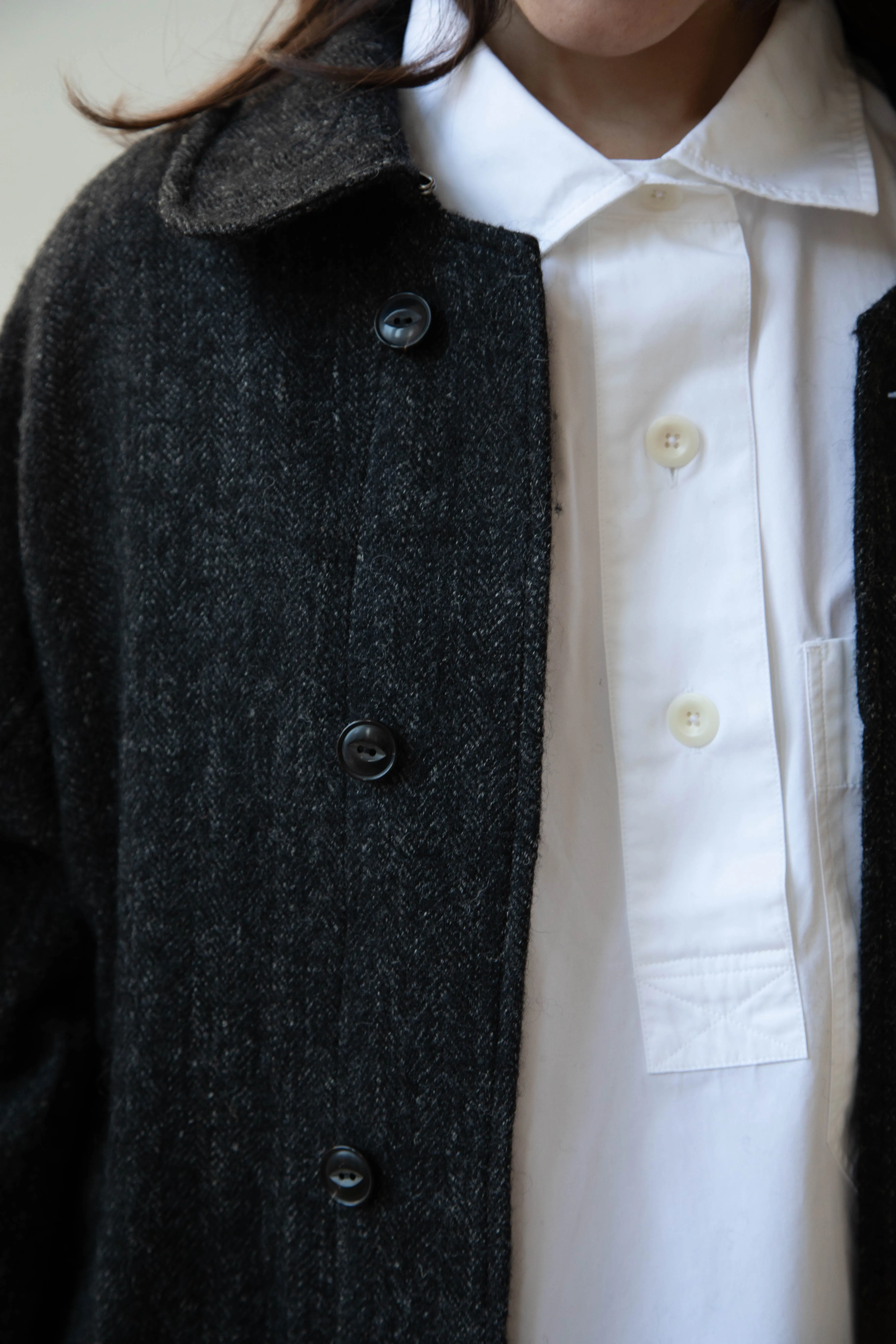 Arts & Science | Balmacaan in Wool Linen Milled Herringbone in Gray