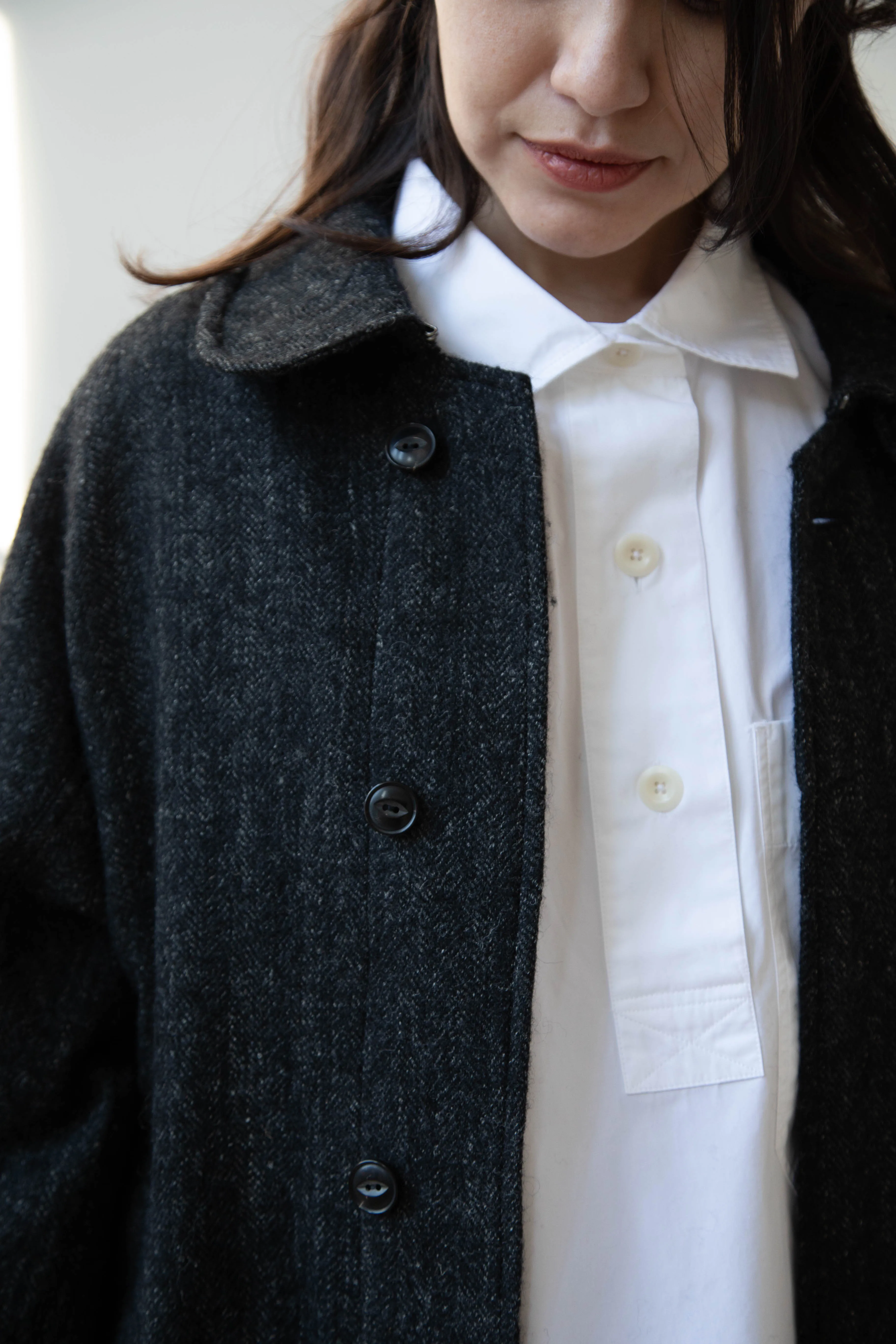 Arts & Science | Balmacaan in Wool Linen Milled Herringbone in Gray