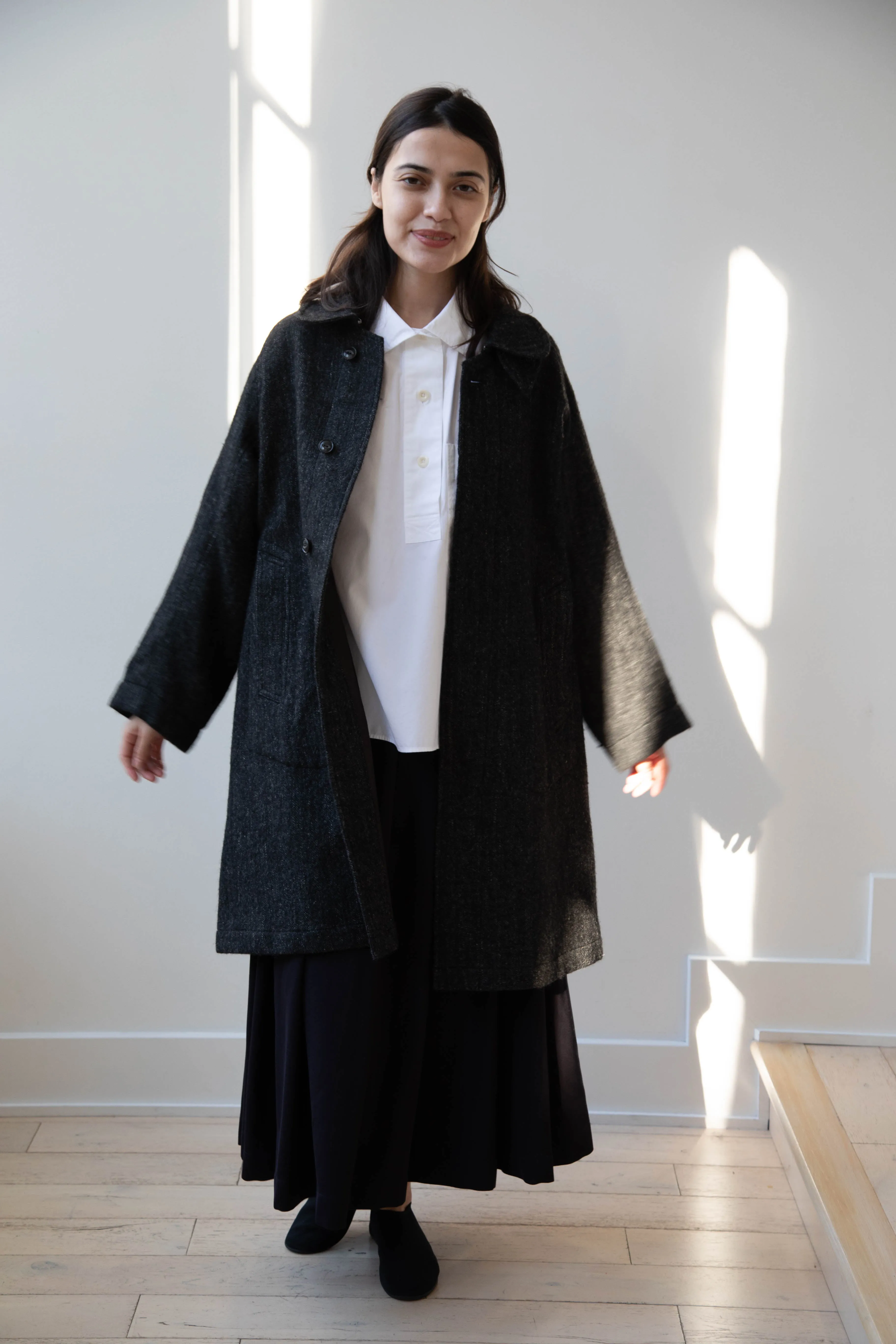 Arts & Science | Balmacaan in Wool Linen Milled Herringbone in Gray