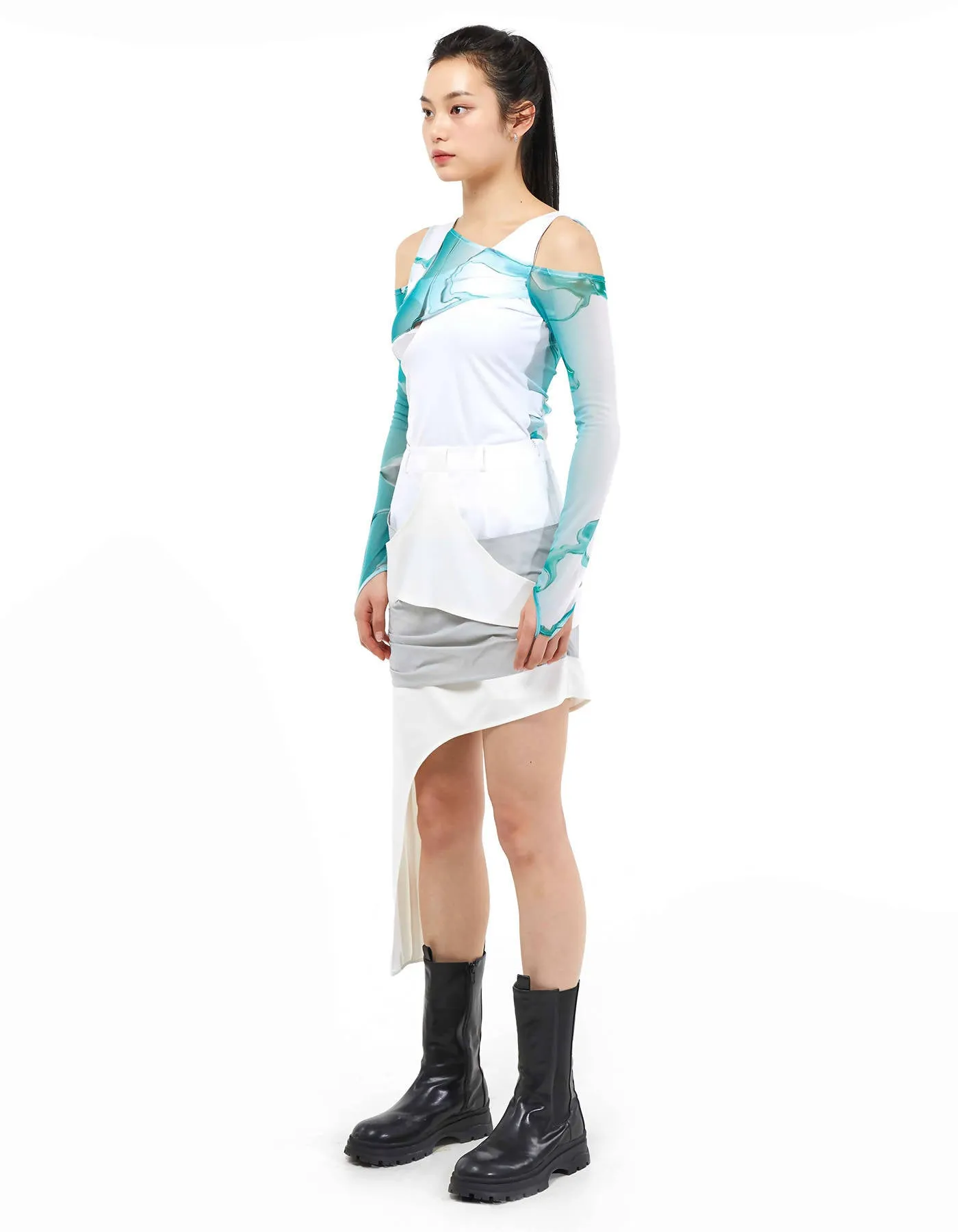 Asymmetry In&Out Skirt