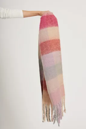 august   delilah Brooklyn Oversized Knit Scarf In Pink And Grey Checkerprint