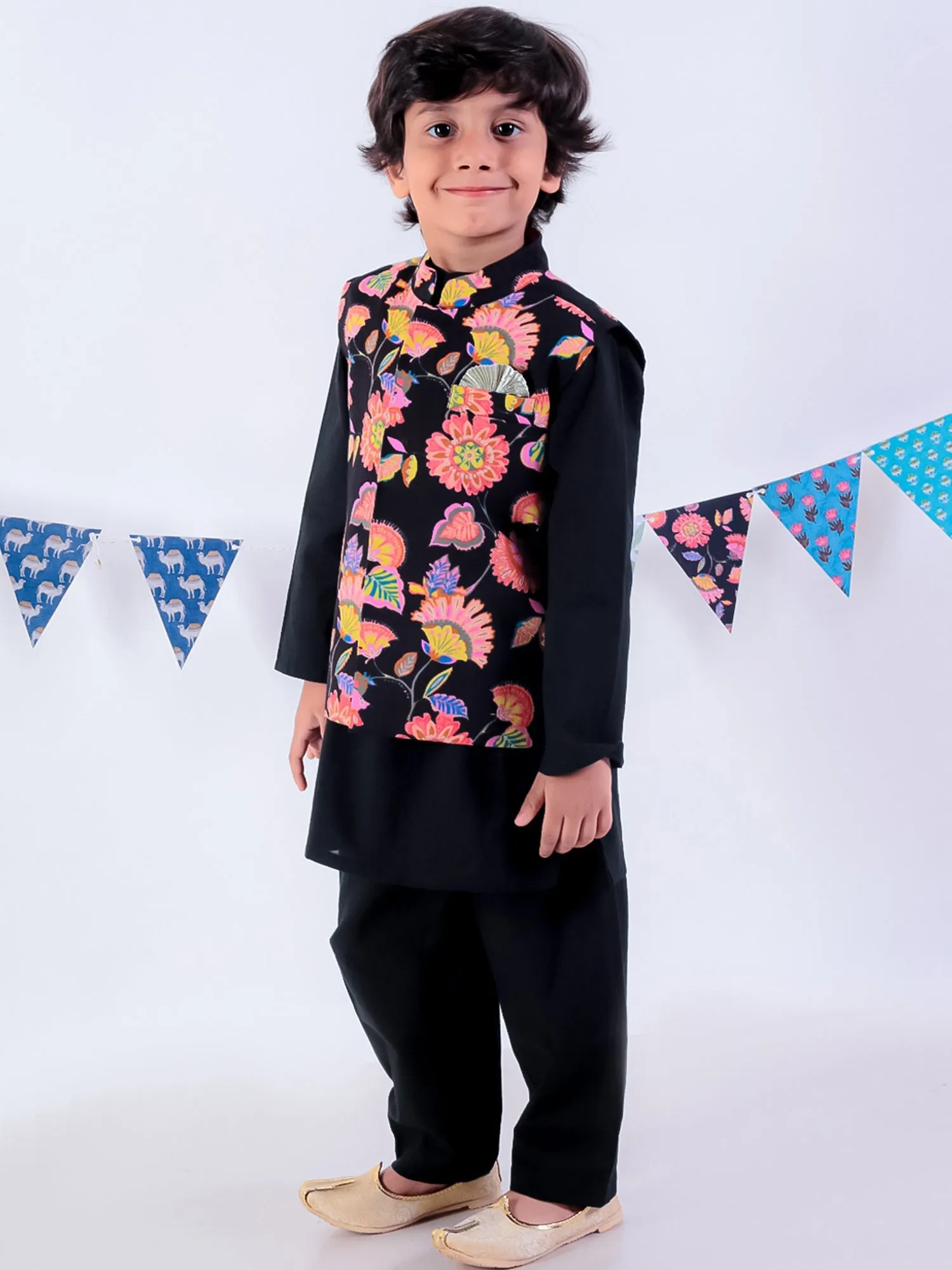 Boy's Black Cotton Jaipuri Print Kurta Pyjama With Jacket Set - Lil Drama