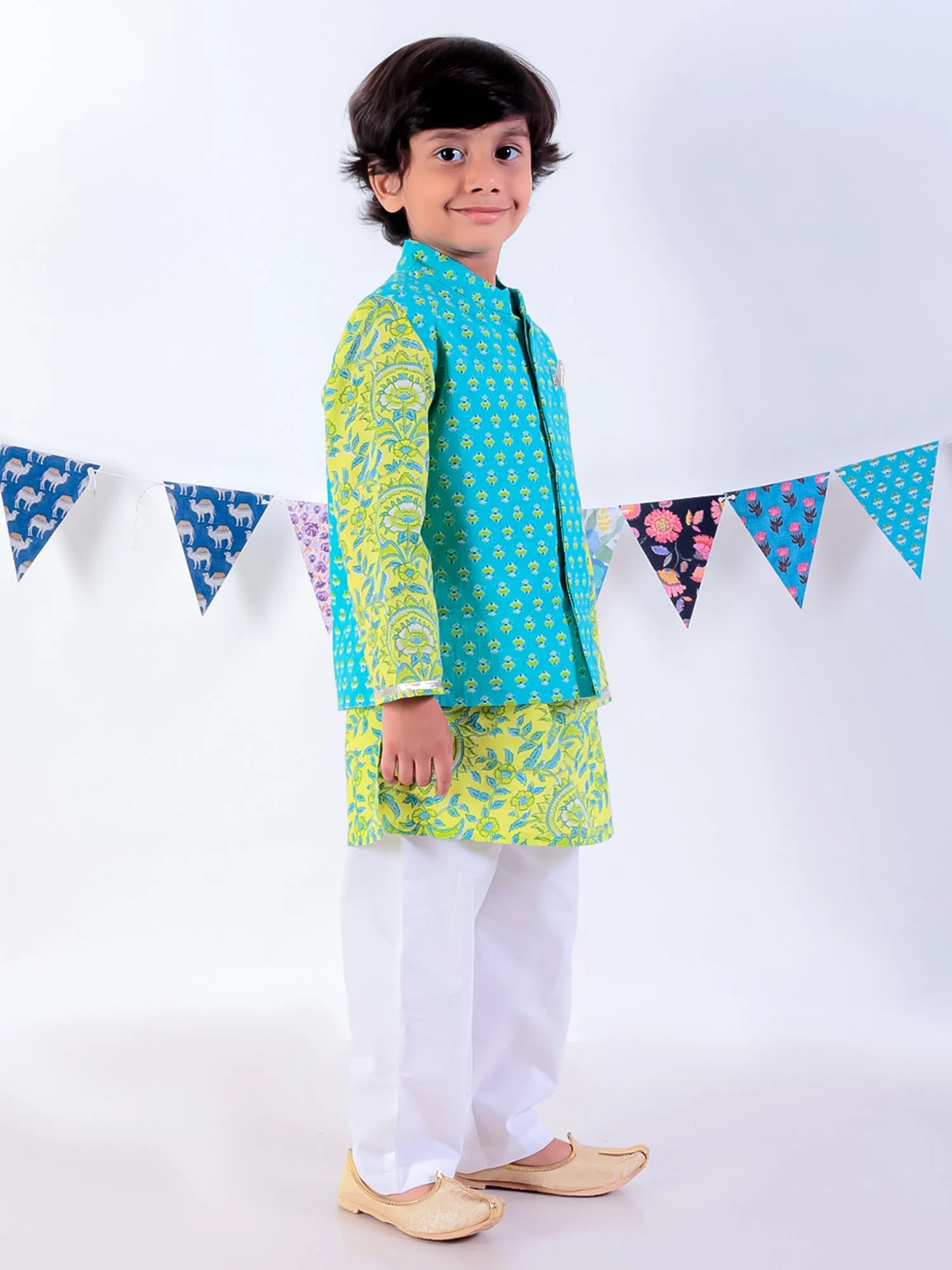 Boy's Green Cotton Jaipuri Print Kurta Pyjama With Jacket Set - Lil Drama