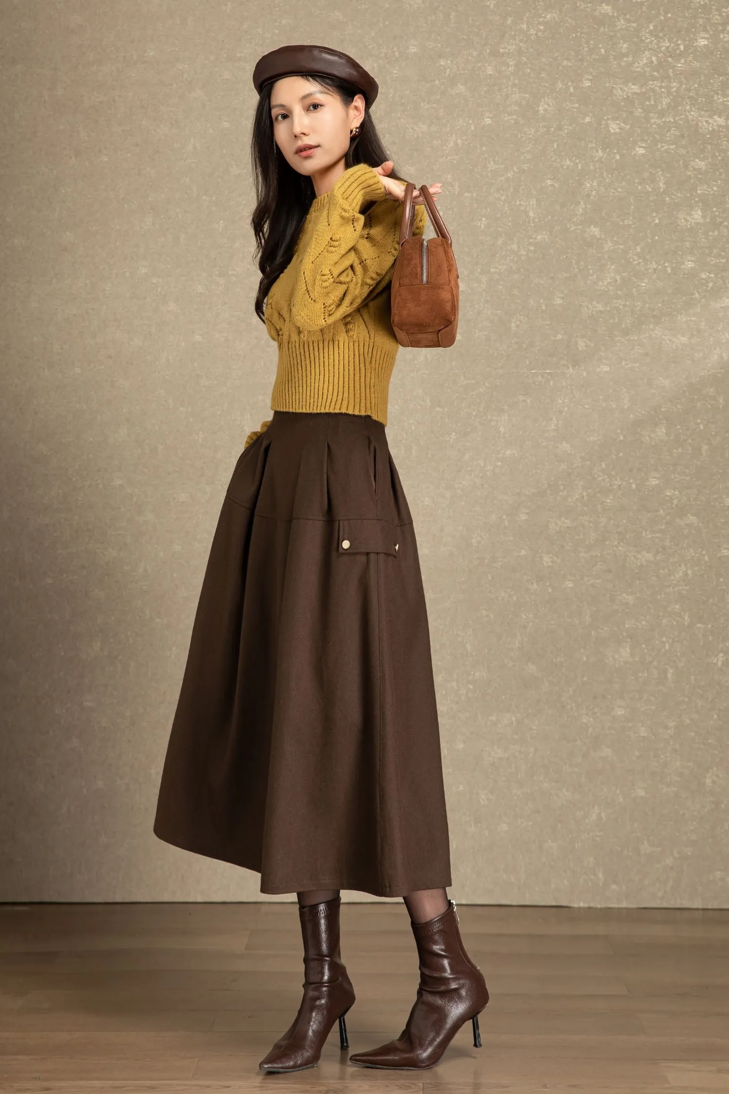 Brown midi winter wool skirt with pockets C4485