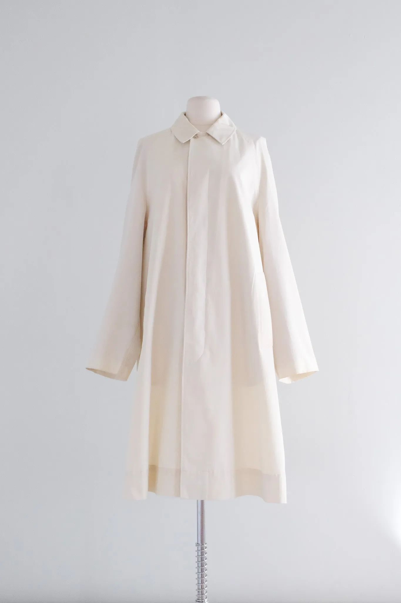 Elegant 1960's Stone Long Line Raincoat / Sz M/L