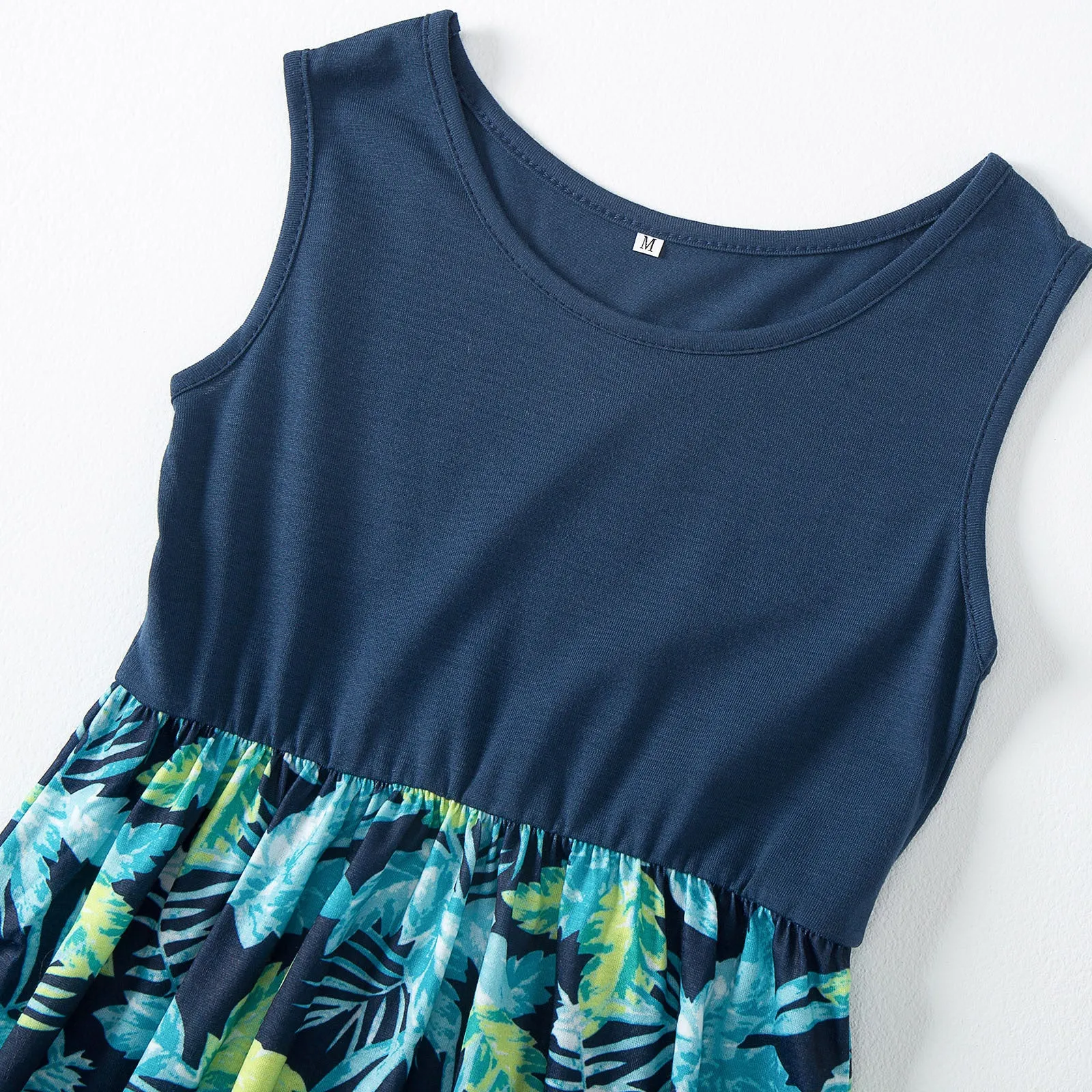 Family Matching Floral Print Dresses & T-shirts Sets