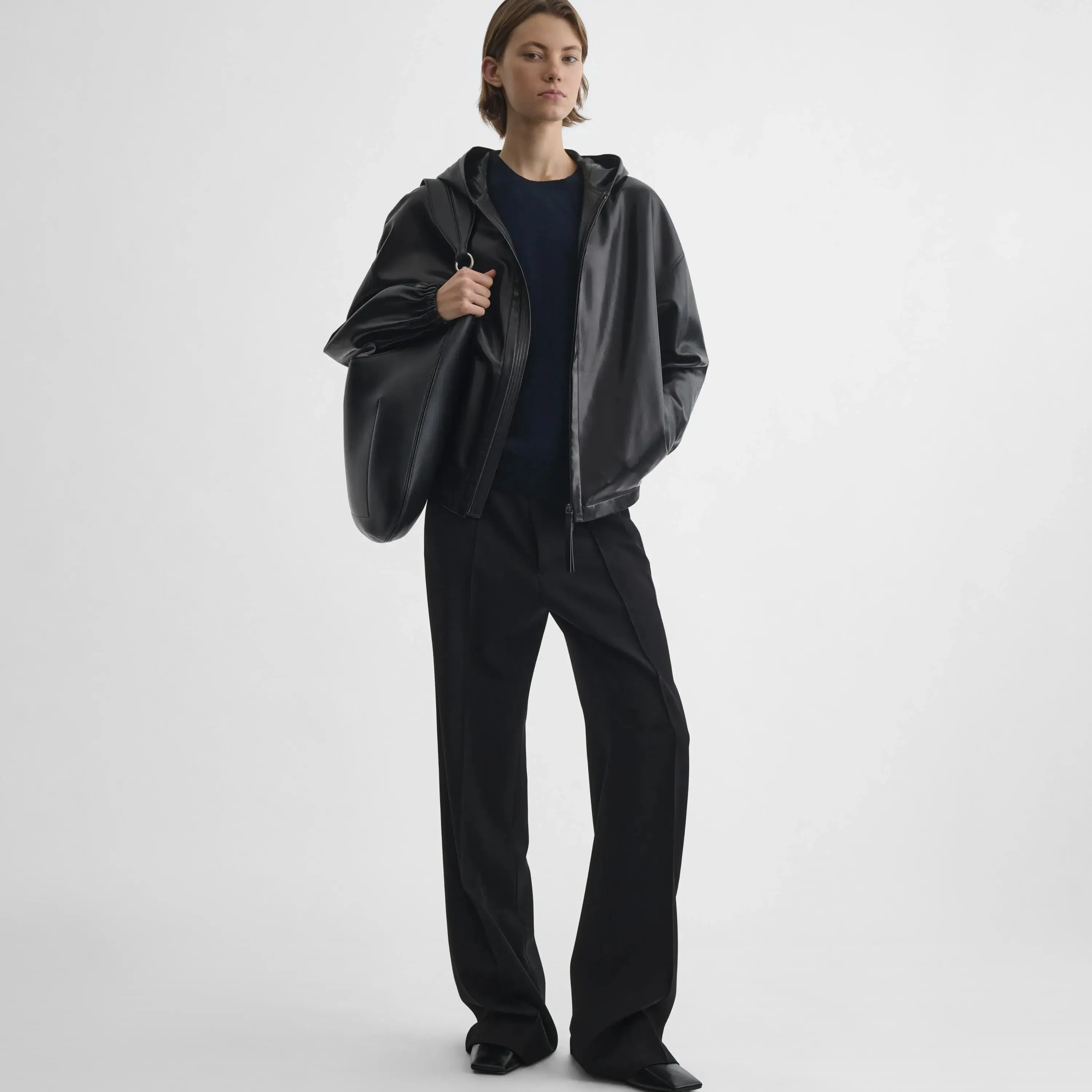 HOODED BOMBER | black leather