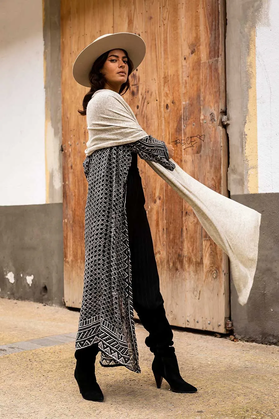 KNIT CASHMERE SHAWL IVORY