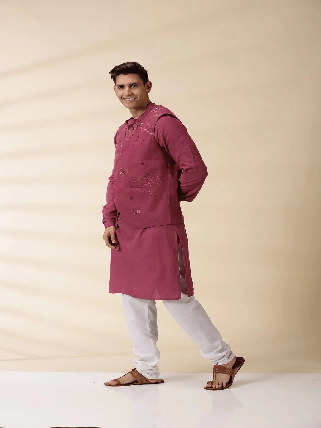 Majenta Khadi Men Sadri & Kurta Set
