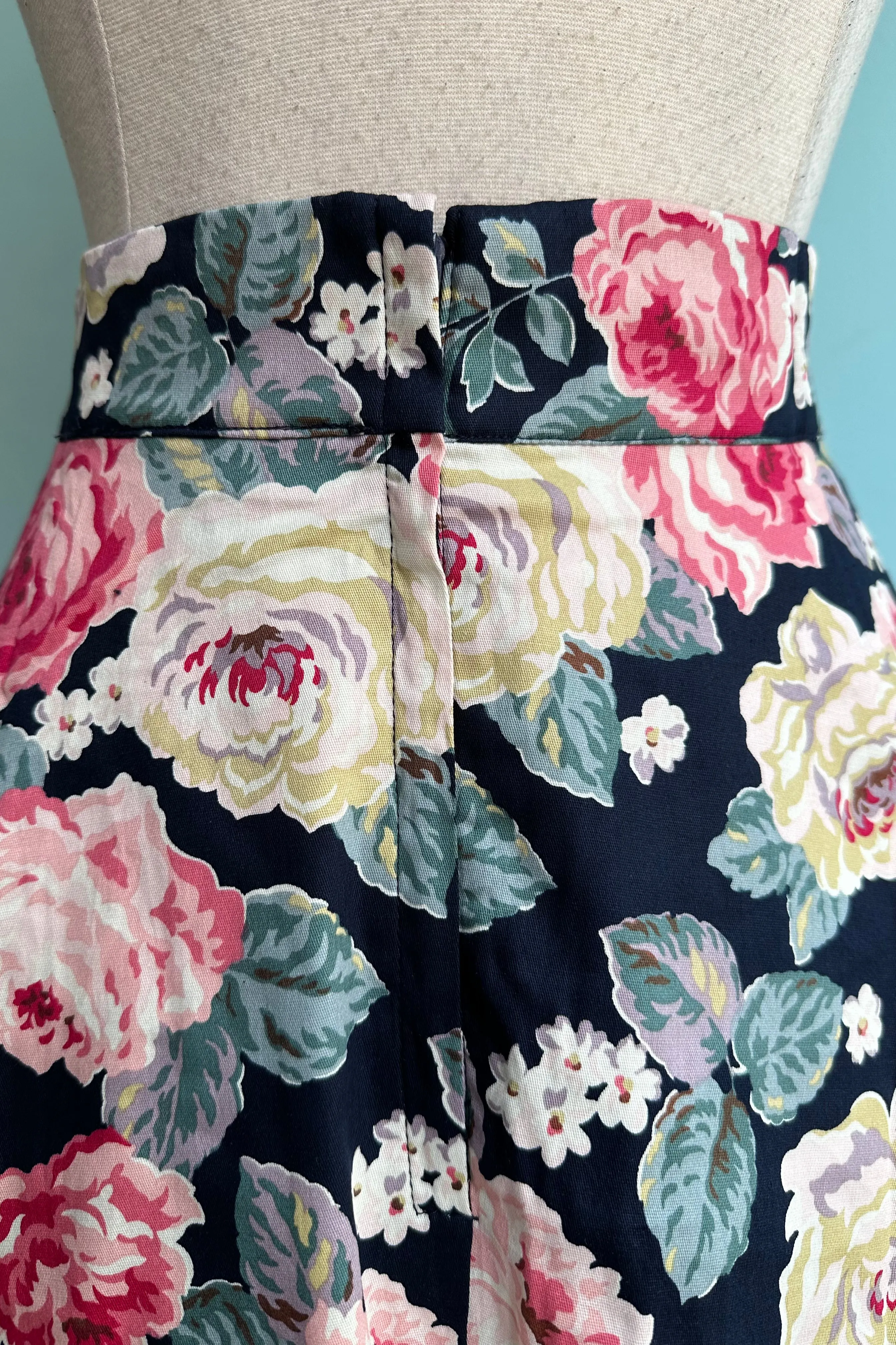 Rose Blossom Circle Skirt by Banned