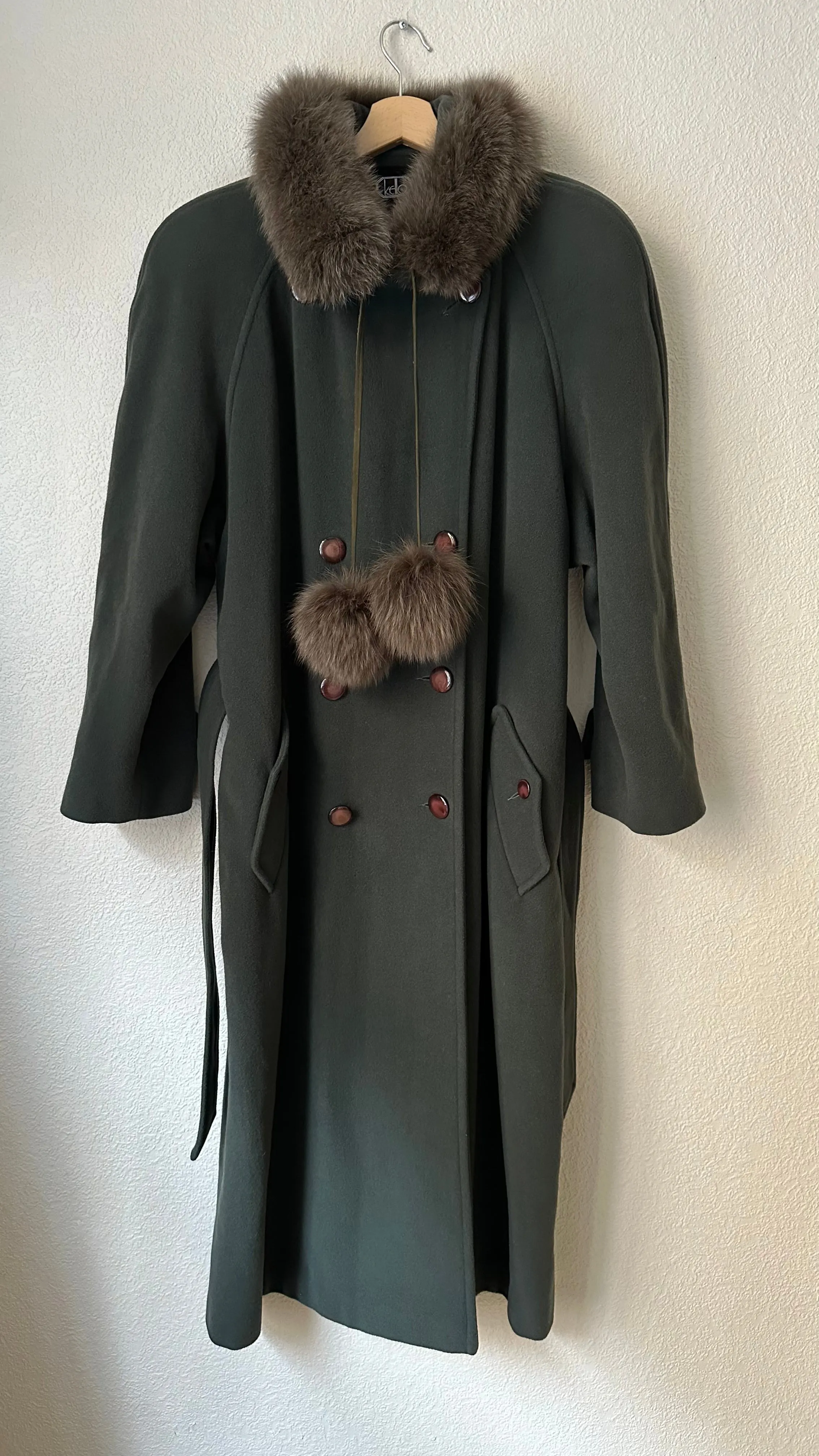 Vintage Green Wool Coat - size EU36