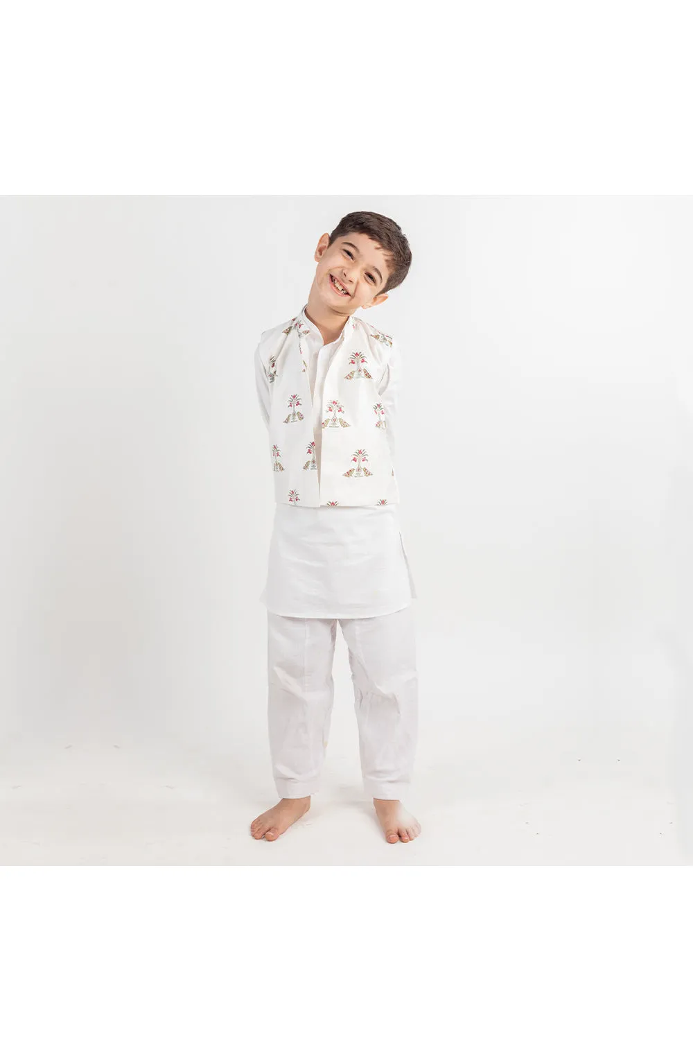 White Kurta With Bird Printed Nehru Jacket And Pyjama