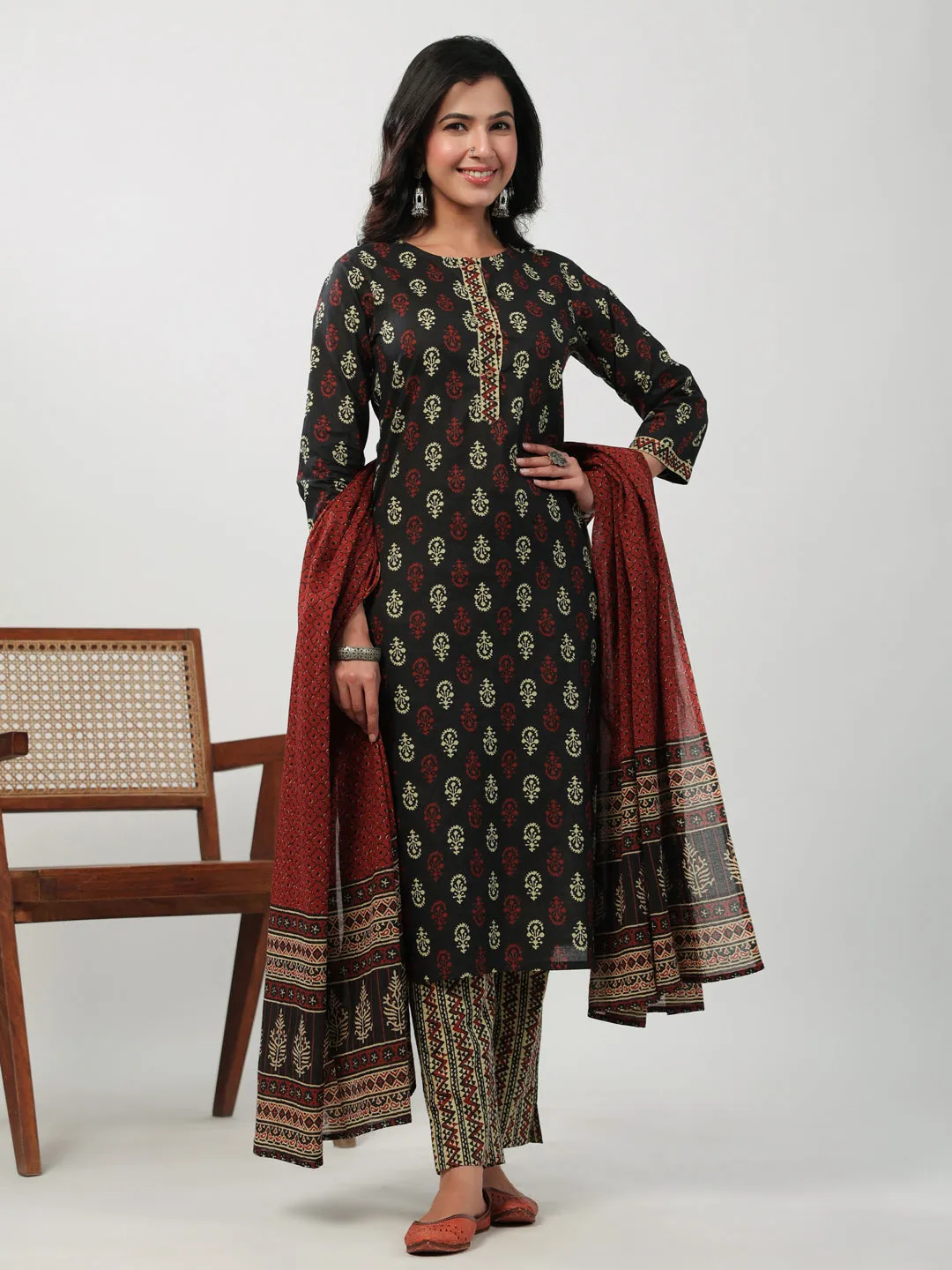 Women Black Cambric Set