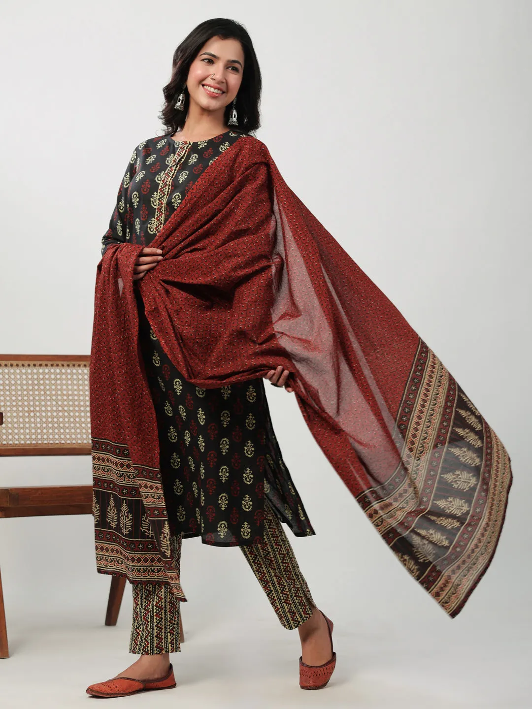 Women Black Cambric Set