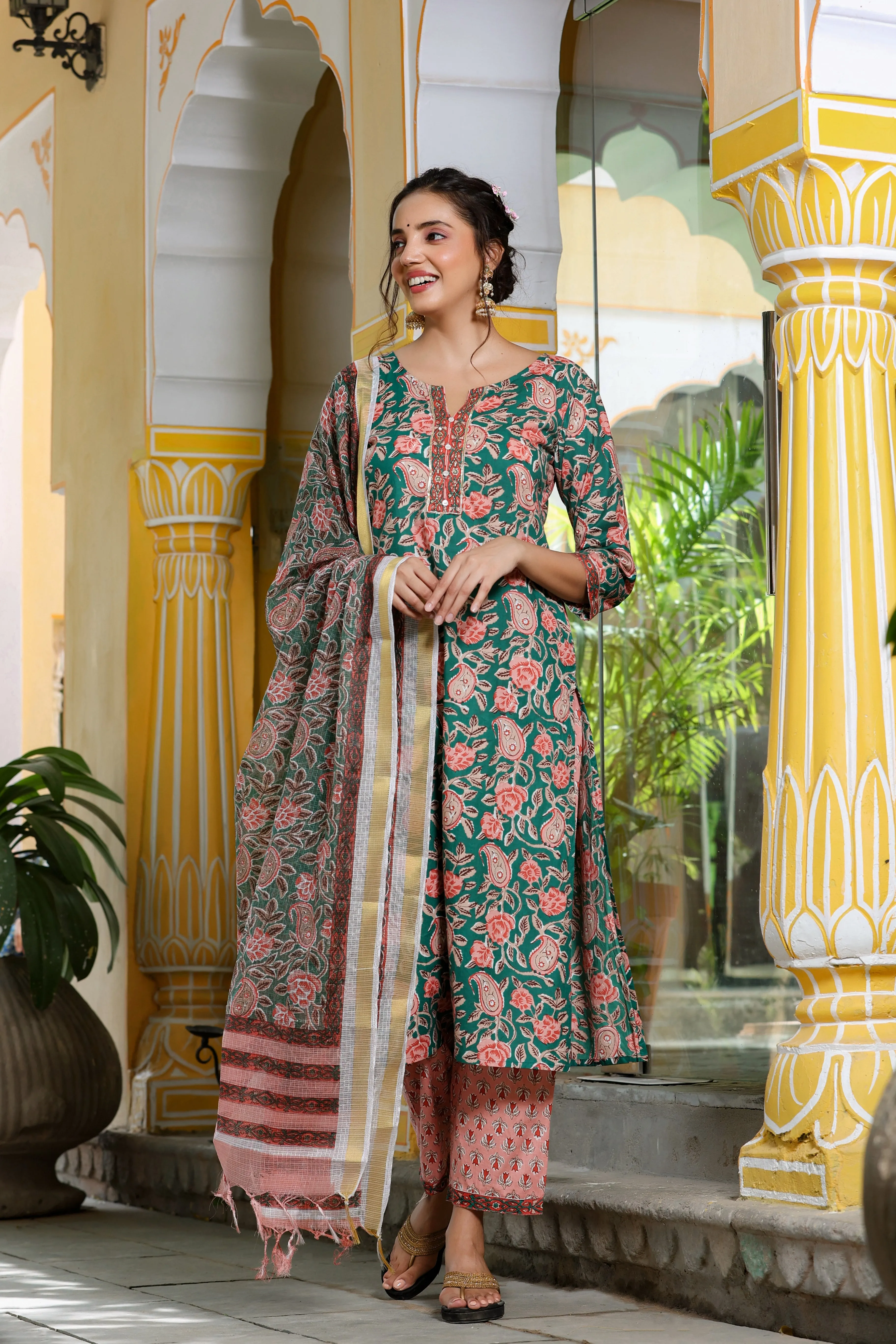 Women Green Printed Dupatta Set