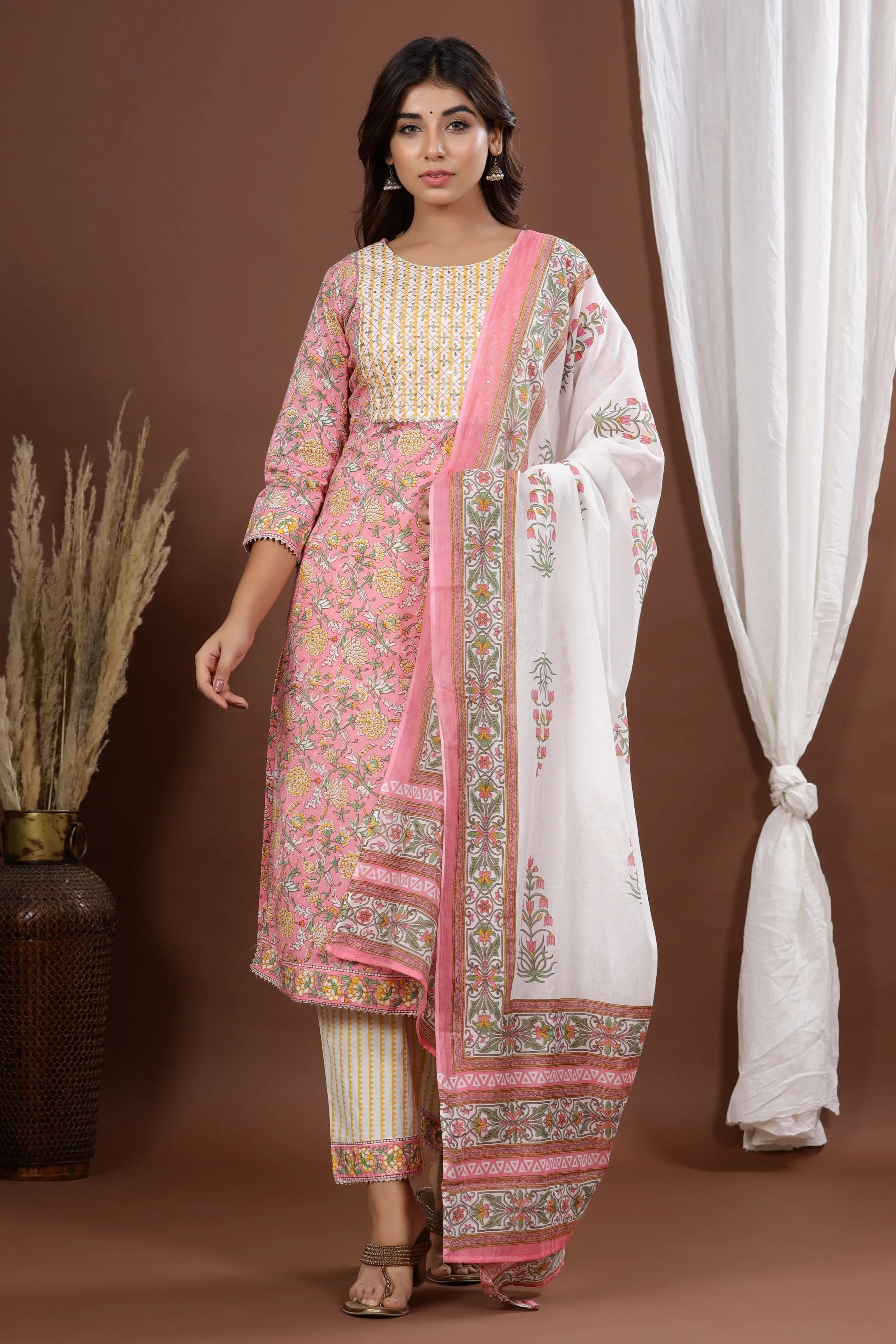 Women Pink Printed Dupatta Set