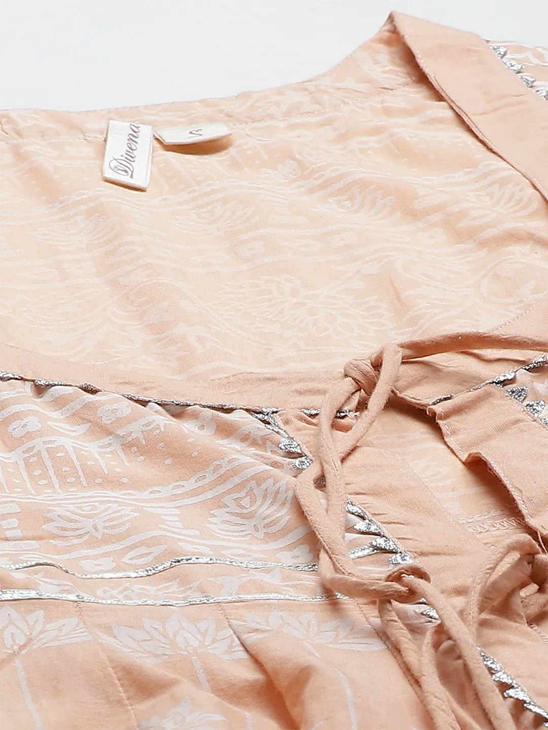 Women'S Peach Double Layered Cotton Flared Kurta With Jacket